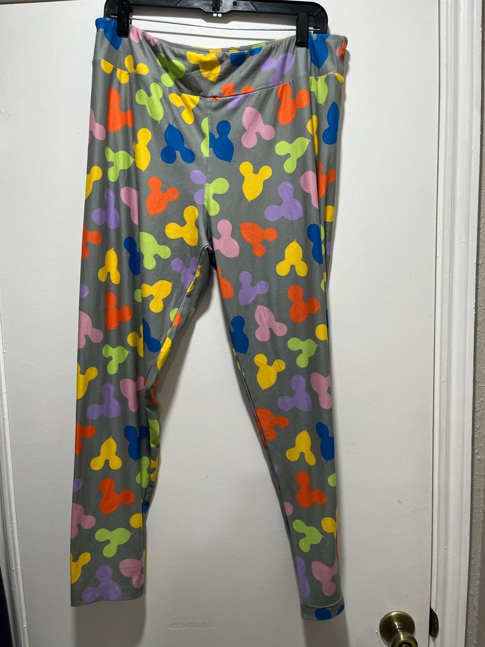 Disney Mickey Balloon leggings Women’s XL
